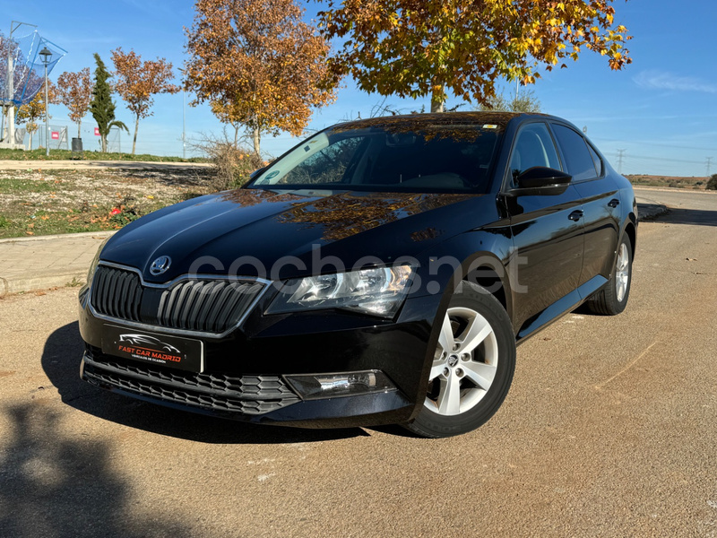 SKODA Superb 2.0 TDI DSG Style