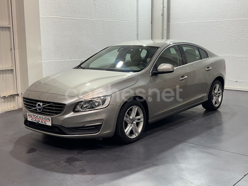 VOLVO S60 2.0 D3 Momentum Auto