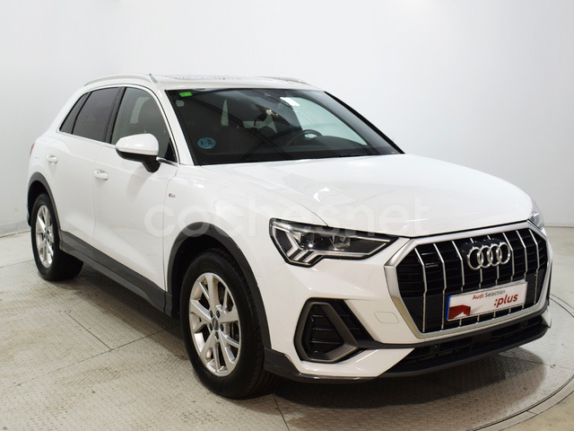 AUDI Q3 40 TDI S tronic Quattro S Line