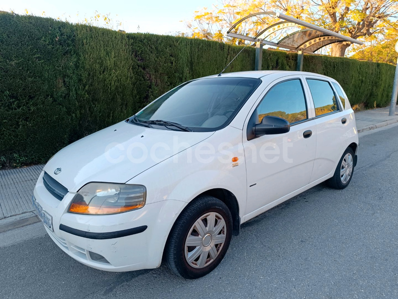 DAEWOO Kalos 1.4 SR 16v ano modelo 2004