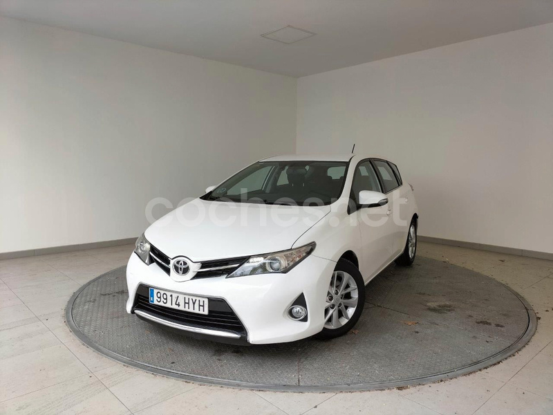 TOYOTA Auris 120D Active