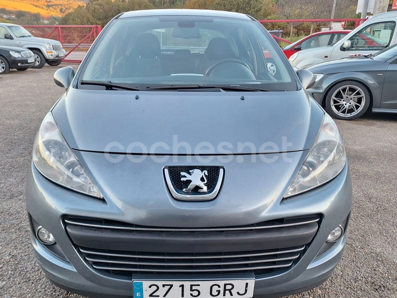 PEUGEOT 207 Confort 1.4 VTi 16v 95