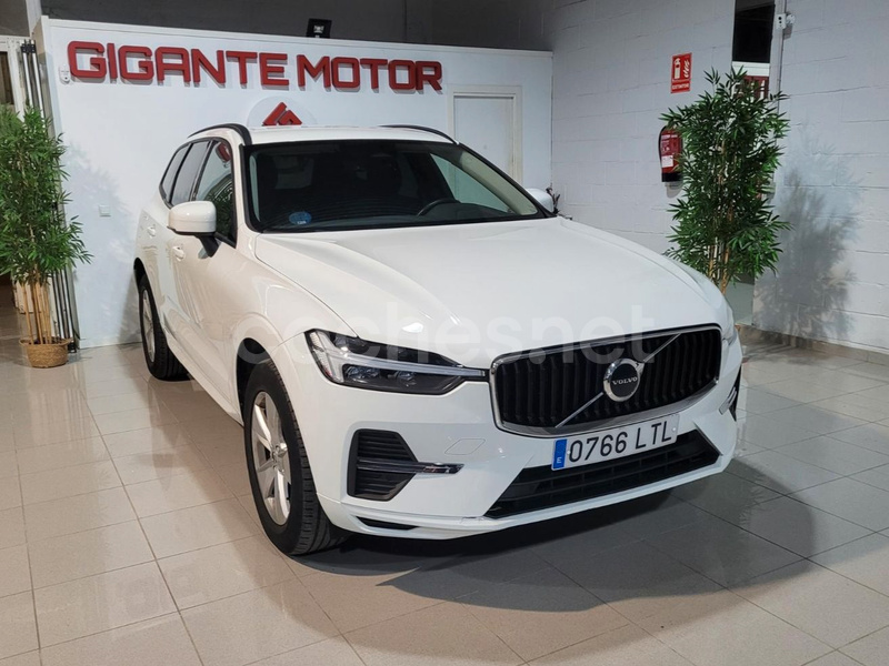 VOLVO XC60 2.0 B4 D Essential Auto
