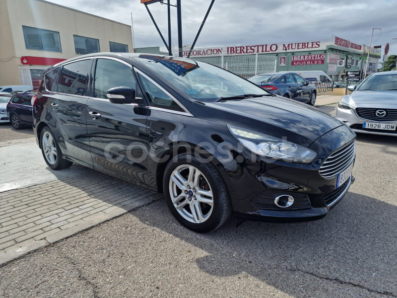 FORD S-MAX 2.0 TDCi Titanium PowerShift