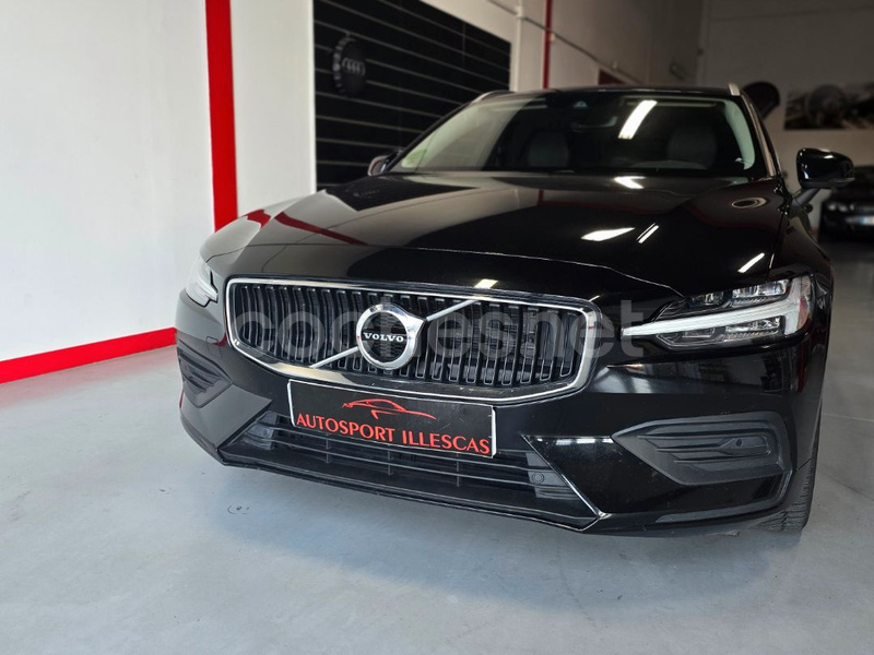 VOLVO V60 2.0 D3 Momentum Auto