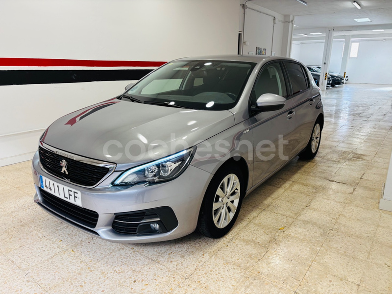 PEUGEOT 308 Style PureTech 110 SS 6 Vel. MAN