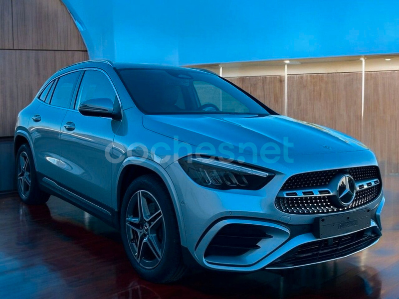 MERCEDES-BENZ GLA GLA 200