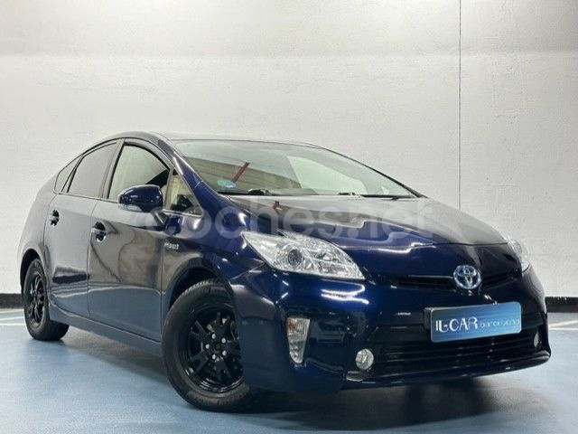 TOYOTA Prius 1.8 HSD ADVANCE