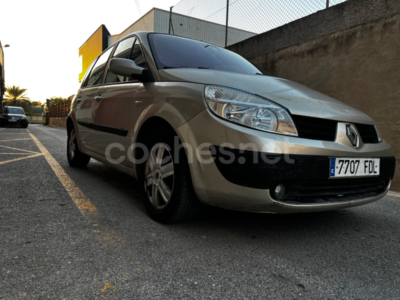 RENAULT Scénic Confort Expression 1.6 16V EU4