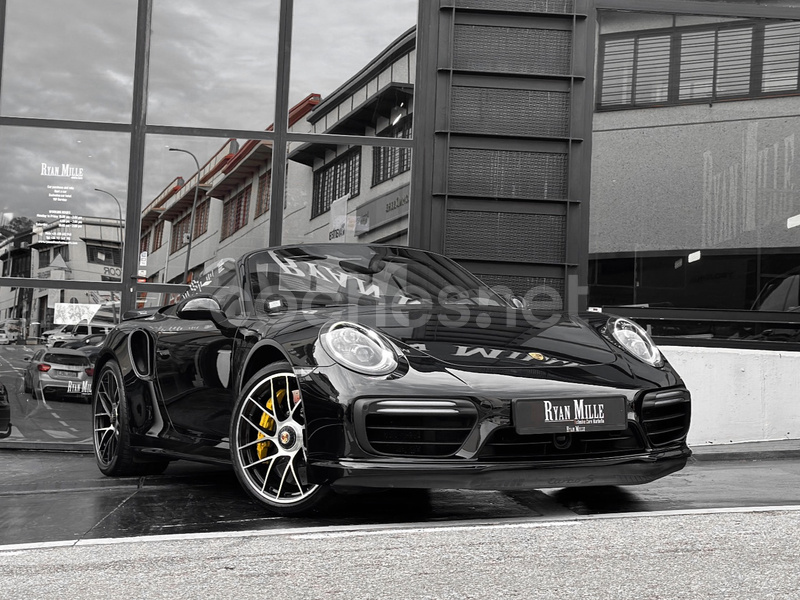 PORSCHE 911 Turbo S Cabriolet