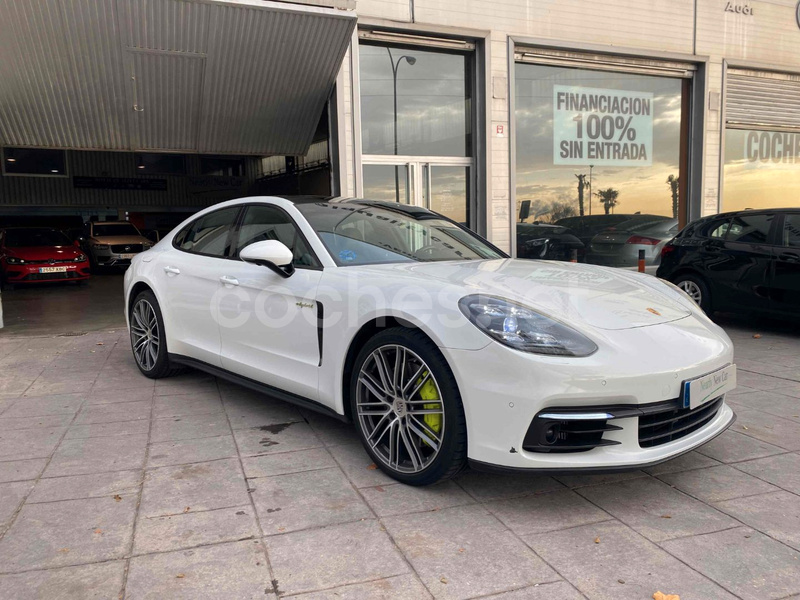 PORSCHE Panamera 4 EHybrid