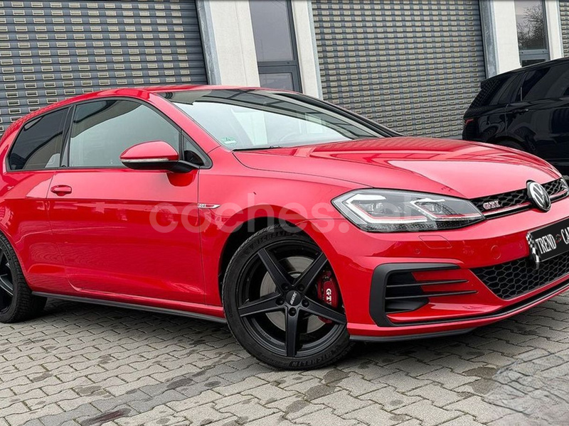 VOLKSWAGEN Golf GTI Performance 2.0 TSI