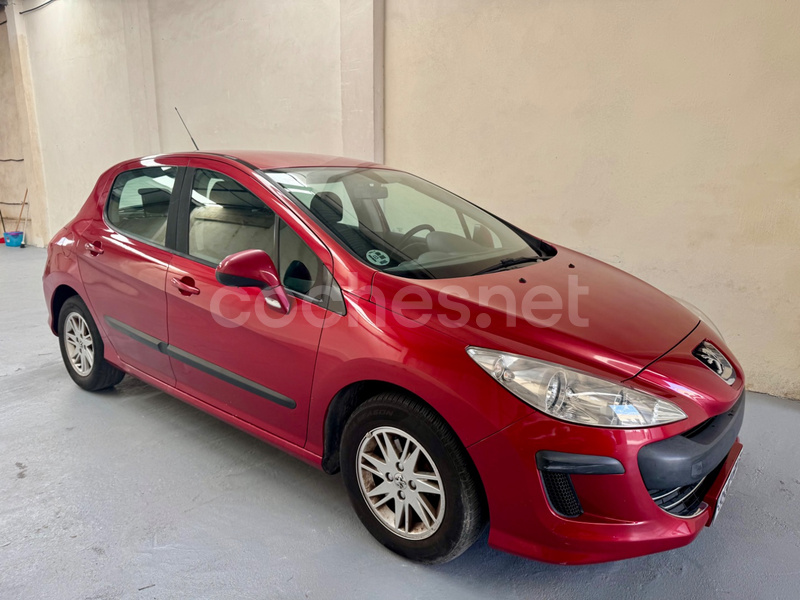 PEUGEOT 308 Confort 1.6 HDI 110 FAP