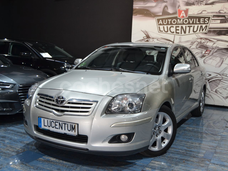 TOYOTA Avensis 2.0 VVTi Executive