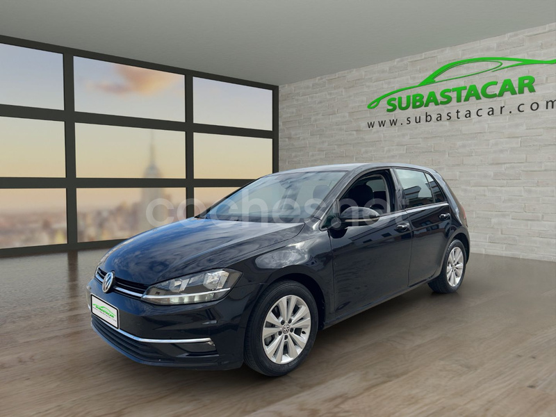 VOLKSWAGEN Golf Advance 1.6 TDI