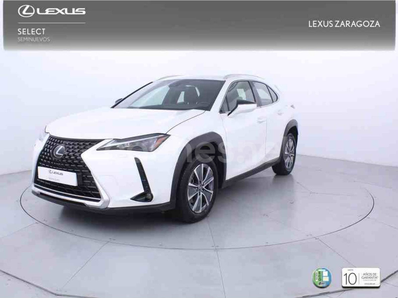 LEXUS UX 300e Business City