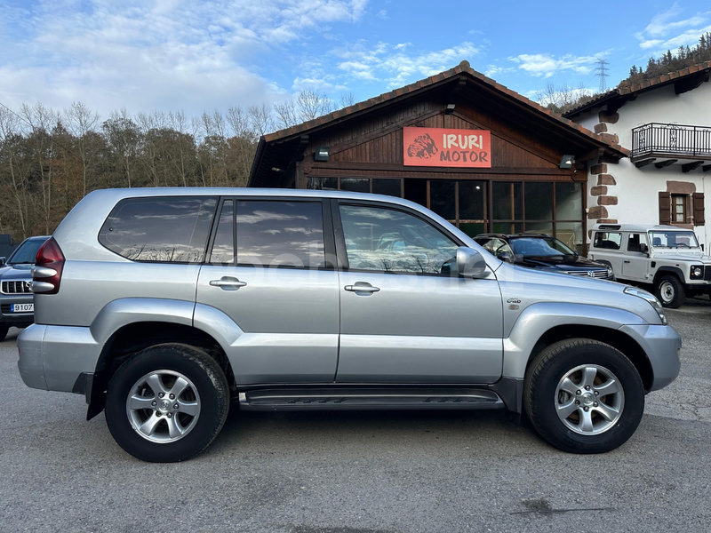 TOYOTA Land Cruiser 3.0 D4D VXL