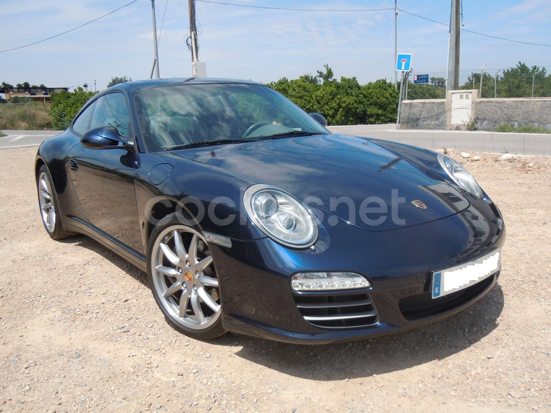 PORSCHE 911 Carrera 4 Coupe