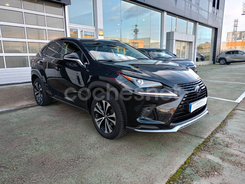 LEXUS NX 2.5 300h Premium 2WD