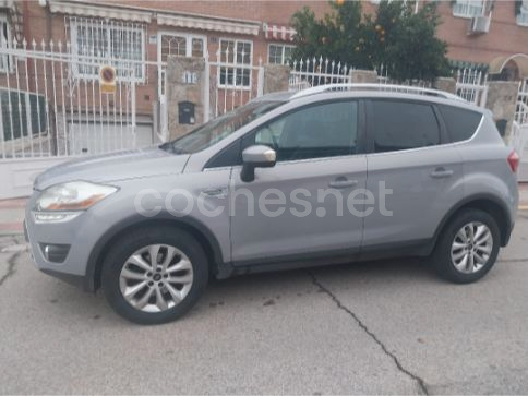 FORD Kuga 2.0 TDCi 4WD Titanium Powershift