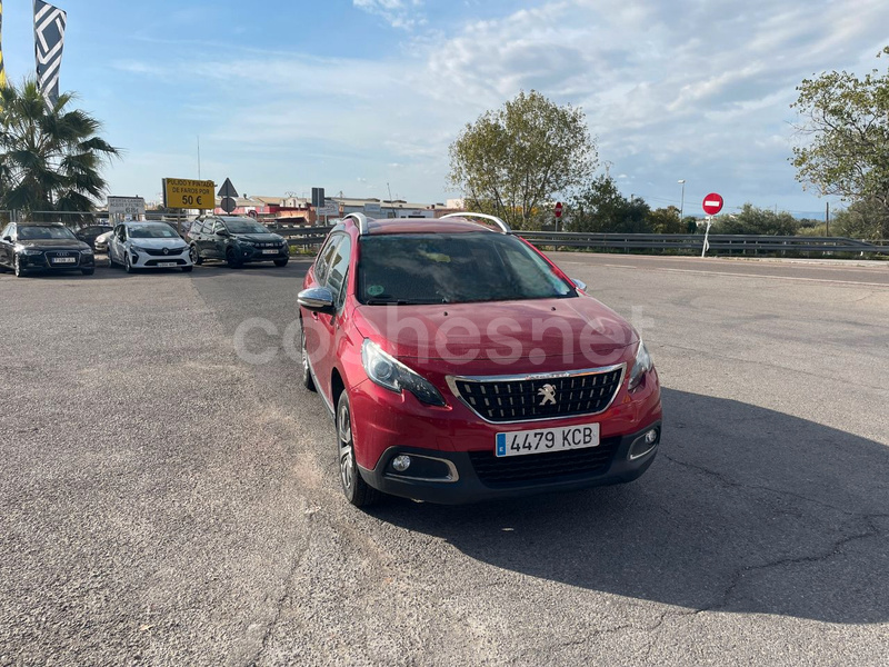 PEUGEOT 2008 Style 1.6 BlueHDi 100