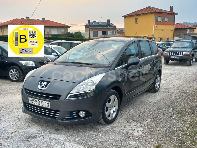 PEUGEOT 5008 Premium 1.6 HDI 112 FAP