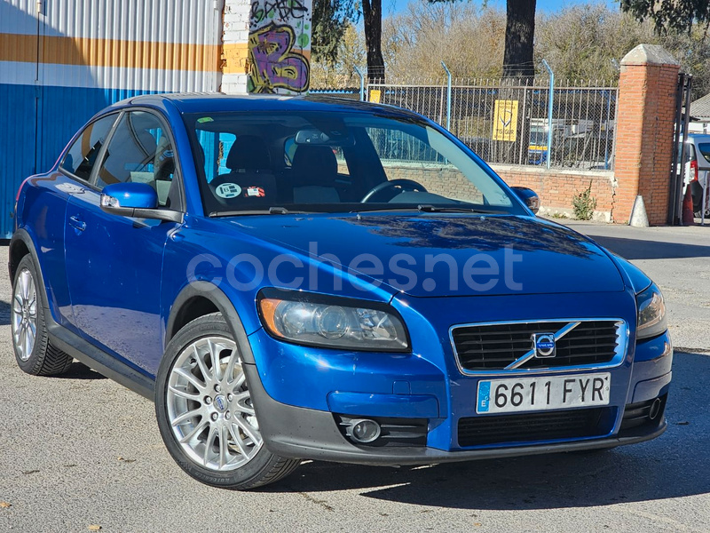 VOLVO C30 2.0D Momentum