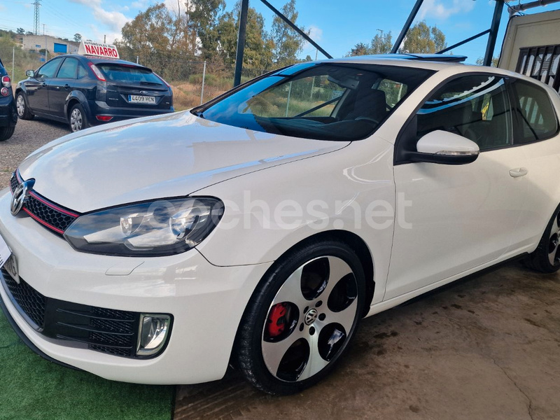 VOLKSWAGEN Golf VI 2.0 TSI GTI