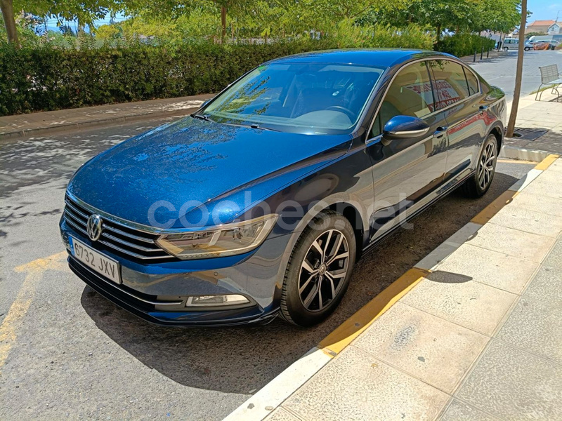 VOLKSWAGEN Passat Advance 1.6 TDI
