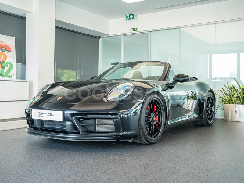 PORSCHE 911 Carrera GTS Cabriolet