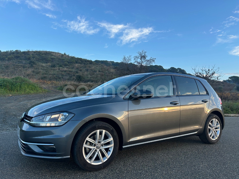 VOLKSWAGEN Golf Advance 1.6 TDI