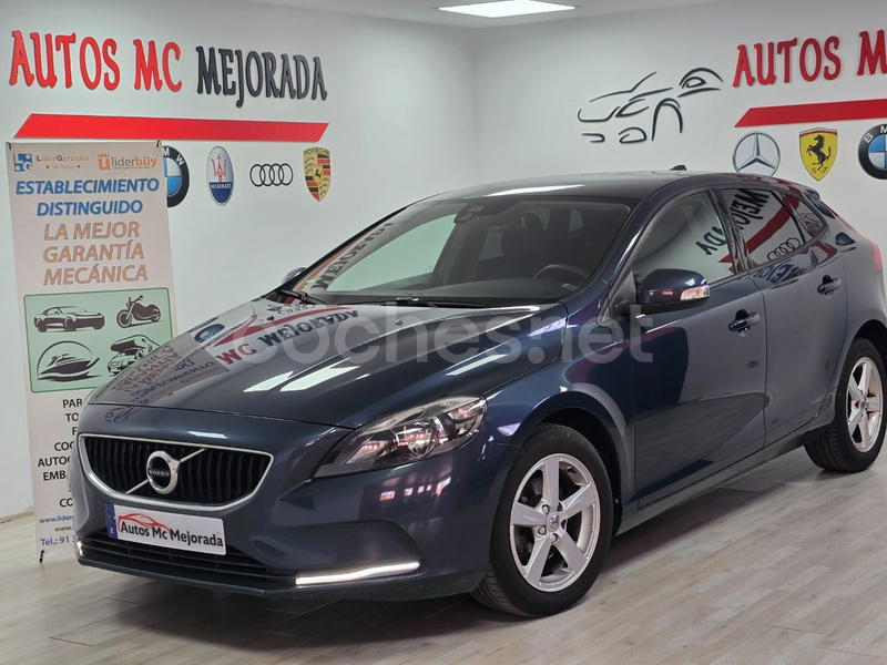 VOLVO V40 2.0 D2 Kinetic