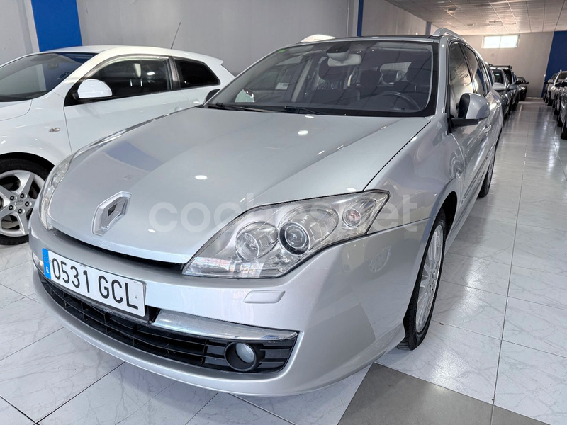 RENAULT Laguna G.Tour Privilege 2.0dCi Auto