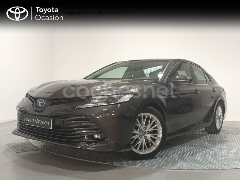 TOYOTA Camry 2.5 220H Advance