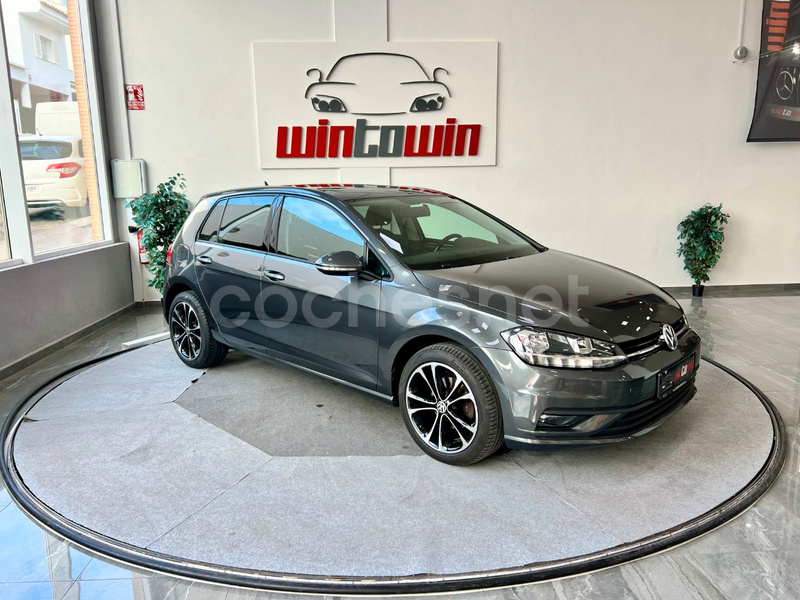 VOLKSWAGEN Golf Advance 1.0 TSI