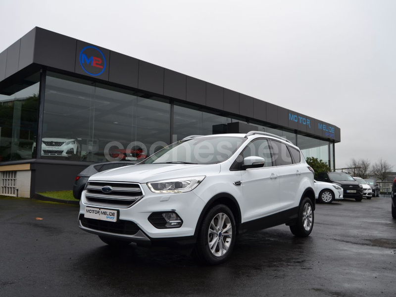 FORD Kuga 2.0 TDCi 4x2 ASS Vignale