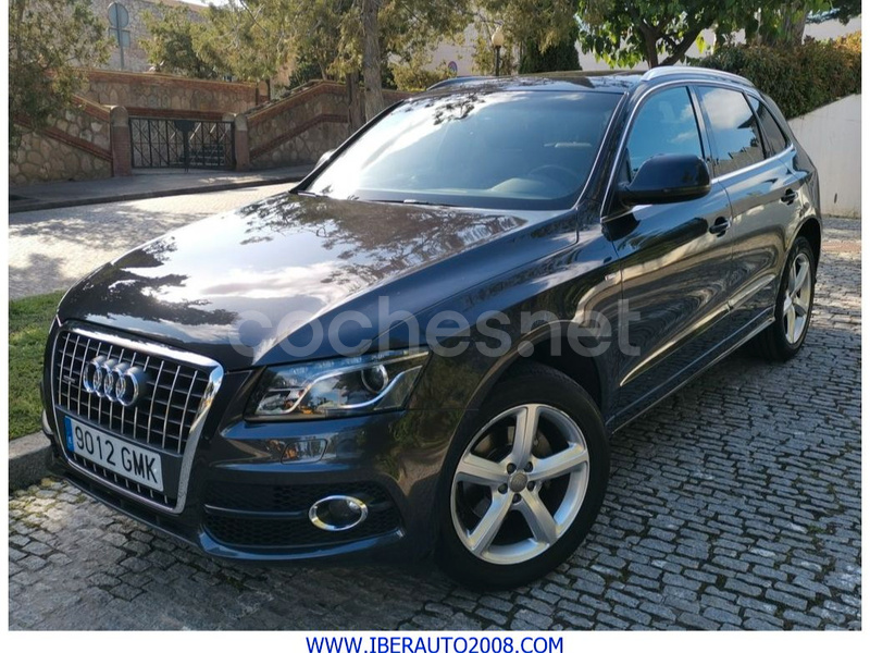 AUDI Q5 2.0 TFSI quattro S tronic