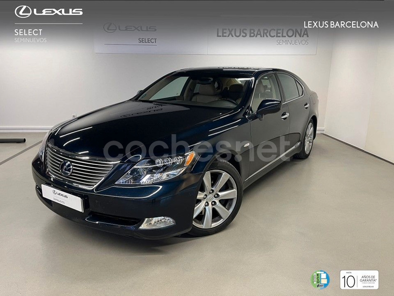 LEXUS LS600h Corto Ambassador