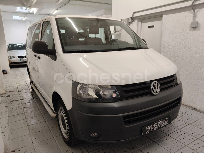 VOLKSWAGEN Caravelle Corto 2.0 TDI 114 Comfortline Edit BMT