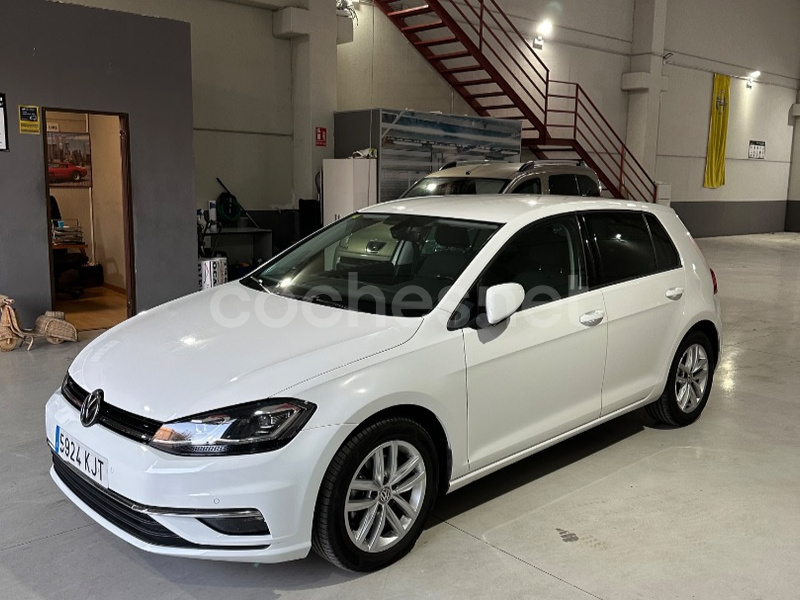 VOLKSWAGEN Golf Advance 2.0 TDI DSG