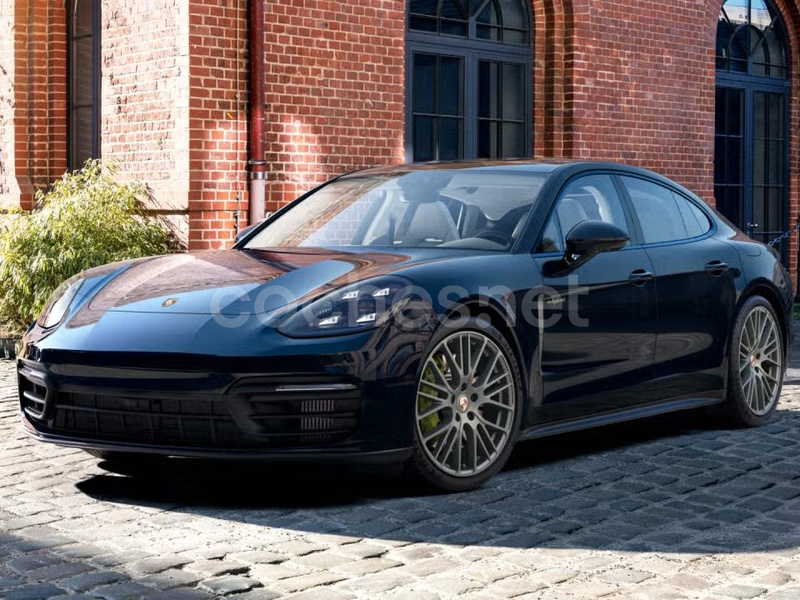 PORSCHE Panamera 4 EHybrid Platinum Edition