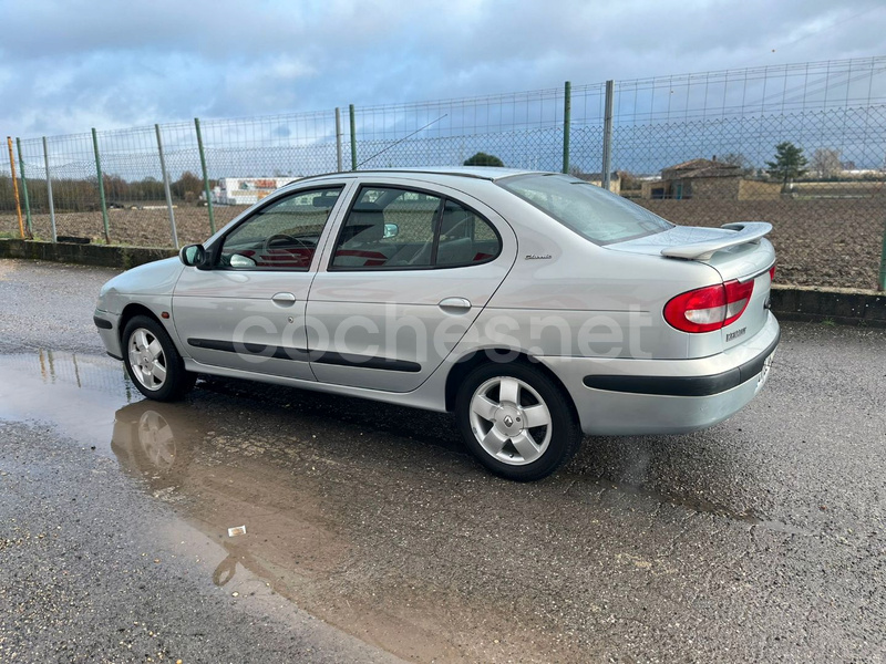 RENAULT Mégane AUTHENTIQUE 1.9dTi