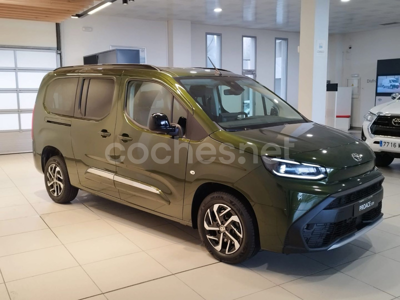 TOYOTA Proace City Verso Family L2 1.5D Active