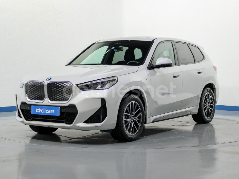 BMW iX1 xDrive30