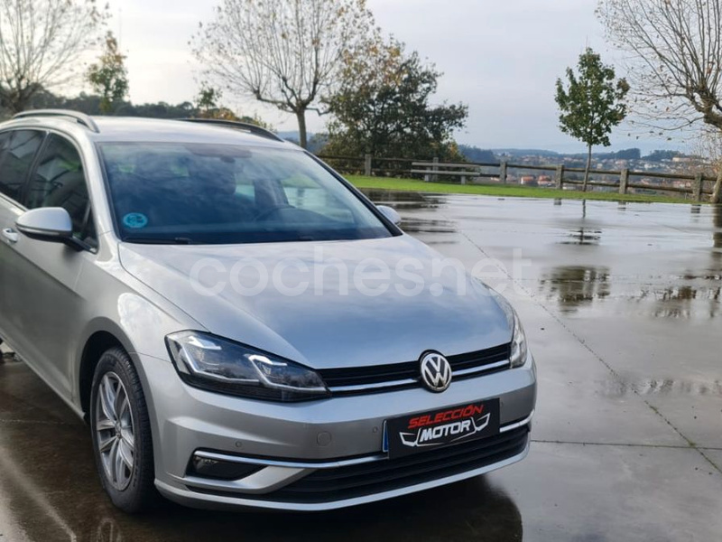 VOLKSWAGEN Golf Advance 1.6 TDI Variant