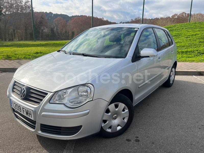 VOLKSWAGEN Polo 1.4 Advance