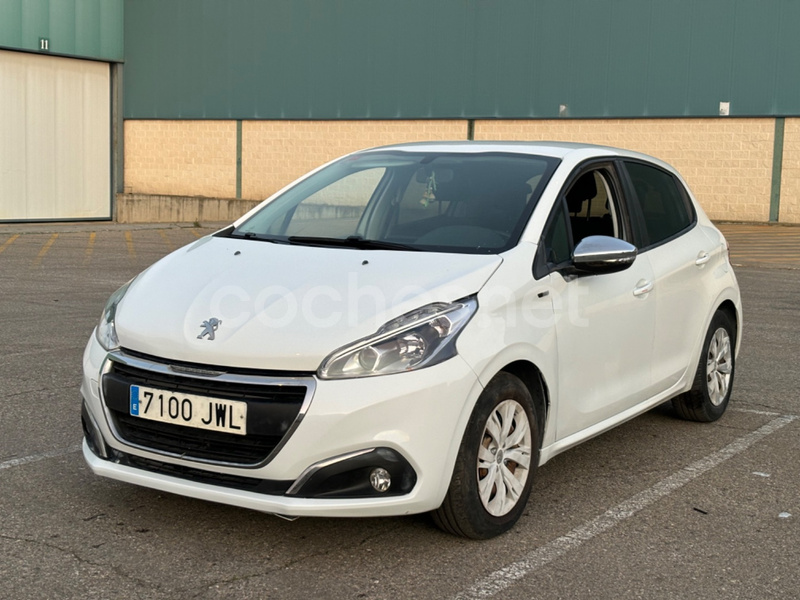 PEUGEOT 208 ACCESS 1.2L PureTech 82