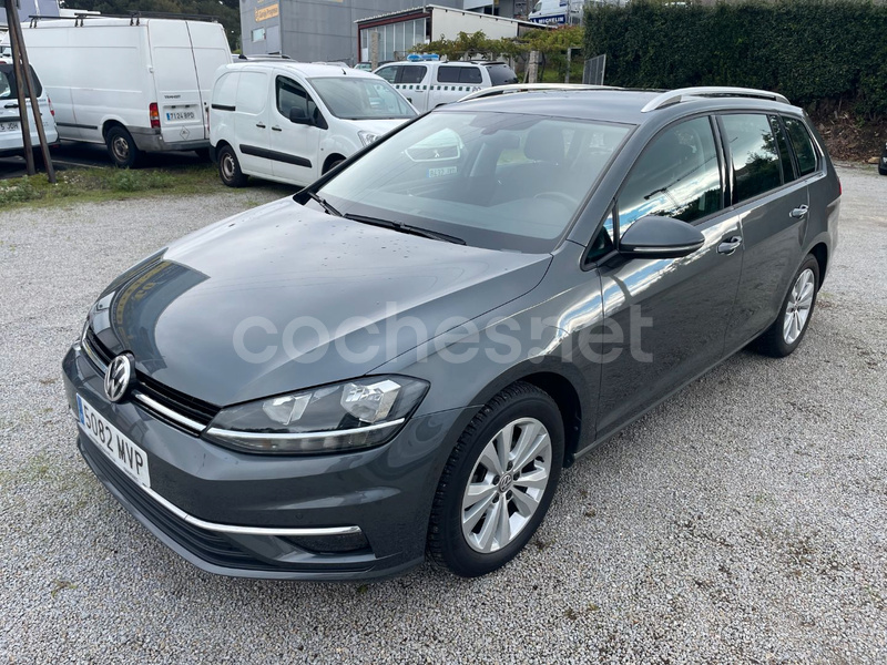 VOLKSWAGEN Golf Business Navi 1.0 TSI Variant