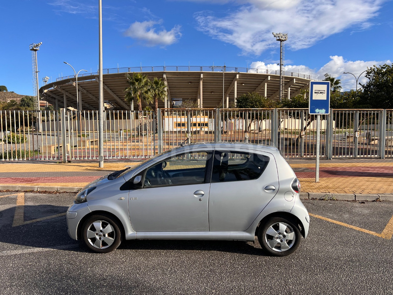 TOYOTA Aygo 1.0 VVTi Blue