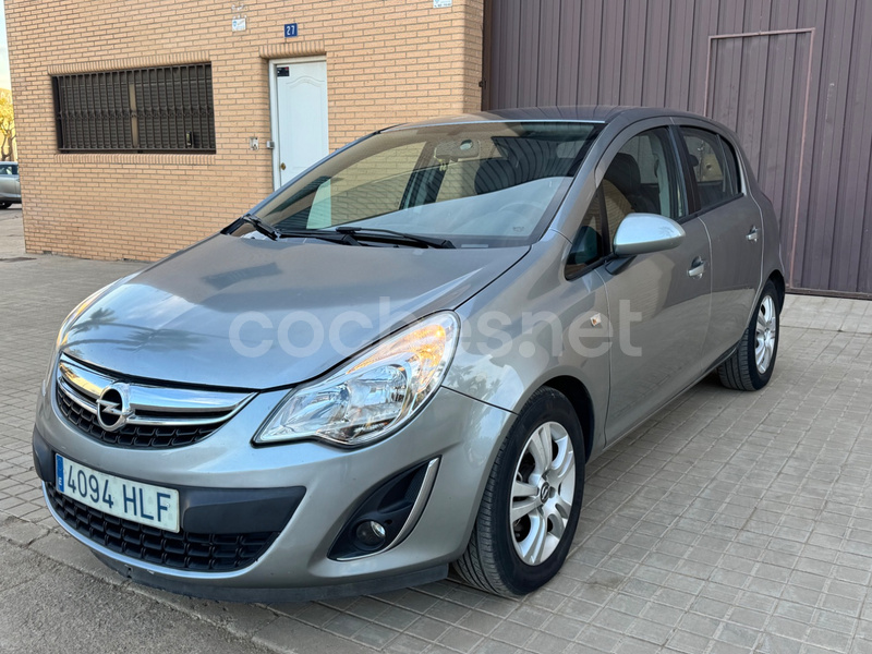 OPEL Corsa 1.2 Selective Easytronic